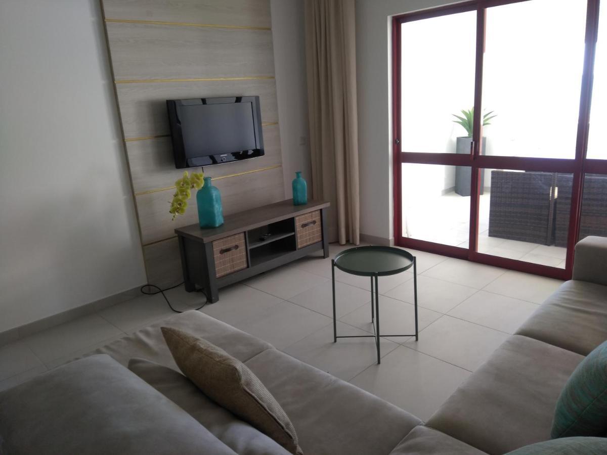 Apartamento Zacarias By Ferias Com Sol Quarteira Luaran gambar